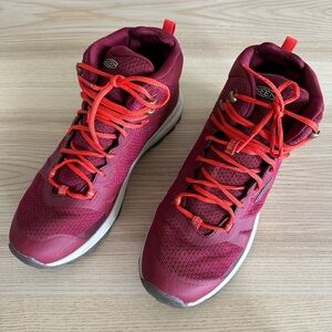 KEEN Terradora 2 Waterproof Hiking Boot, Dusty Olive/Nostalgia Rose 9.5 Women’s